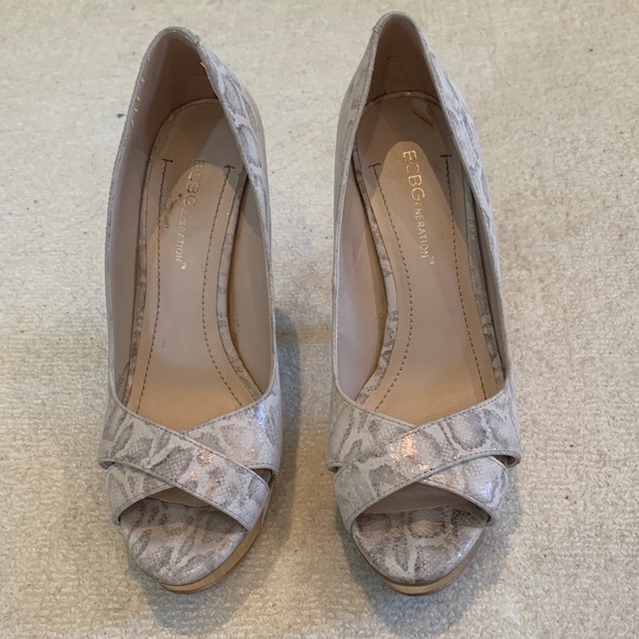 BCBGeneration High Heels - Picture 2 of 3